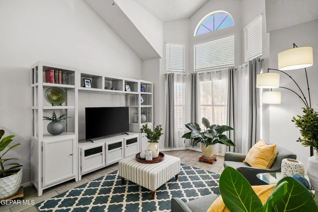 Photo of 2905 CAMARENA Place