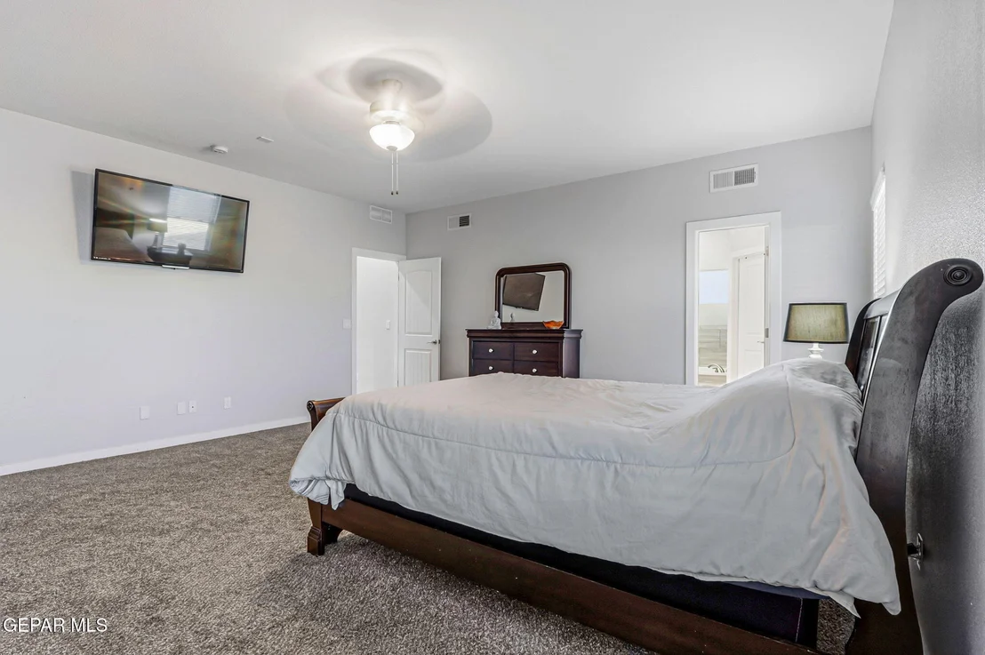 Photo of 236 EPSOM Drive