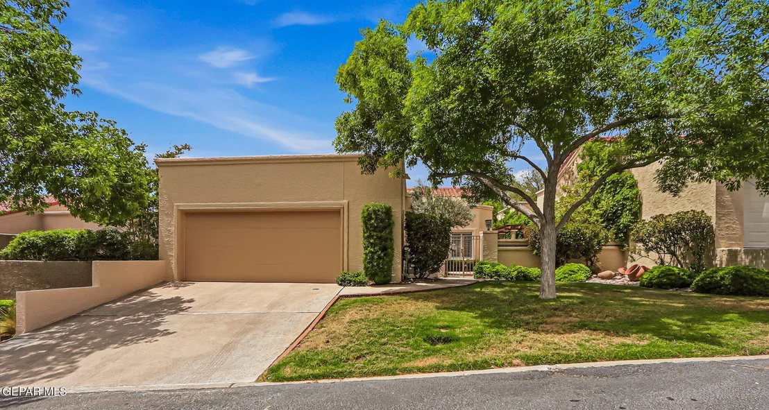 Photo of 1013 LOS JARDINES Circle