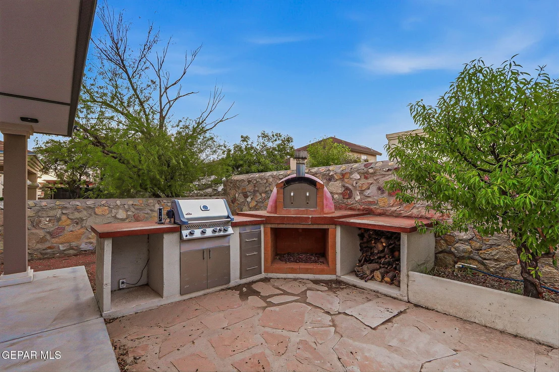 Photo of 6313 FRANKLIN RIDGE Drive