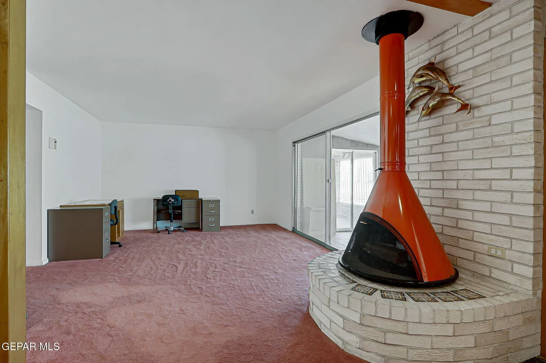 Photo of 4209 NORFOLK Lane