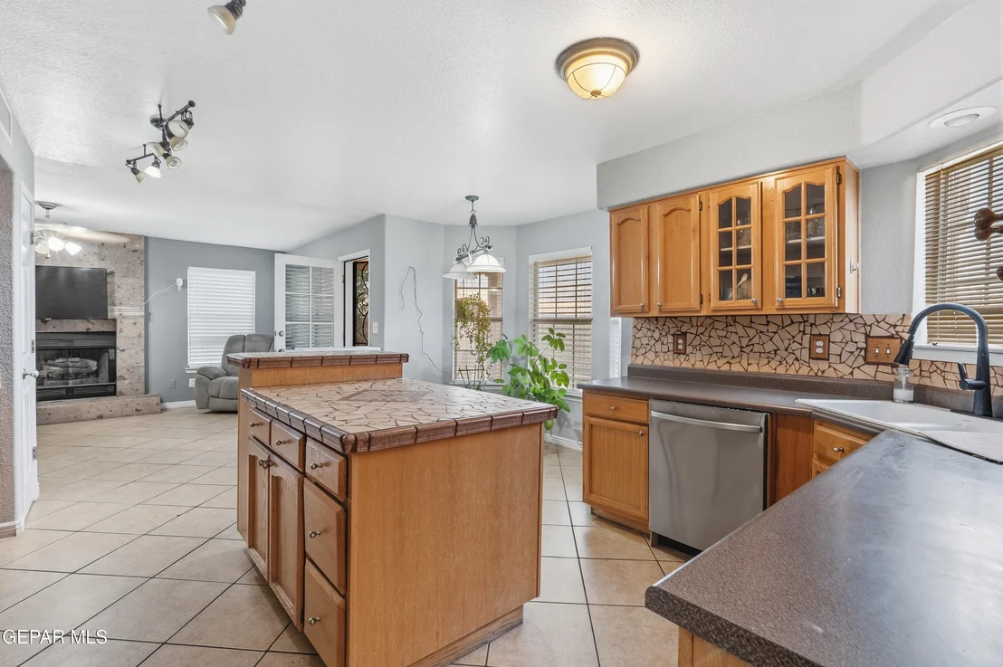 Photo of 1369 LUZ CARPIO Way