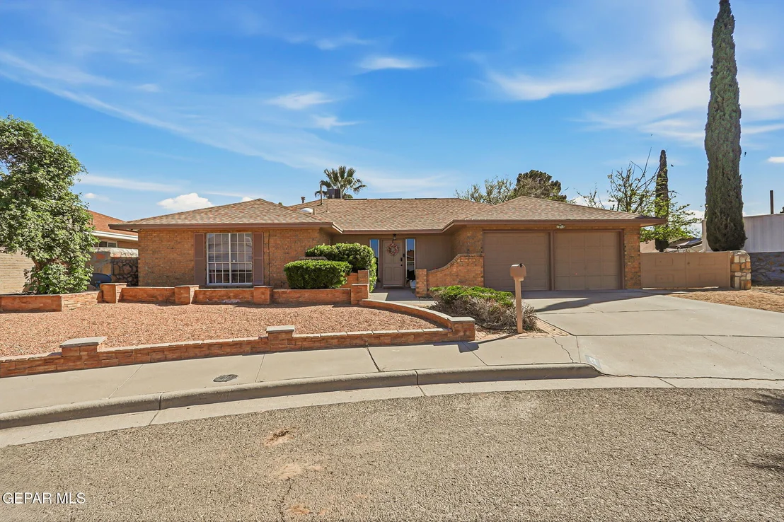 Photo of 1721 VISTA REAL Drive