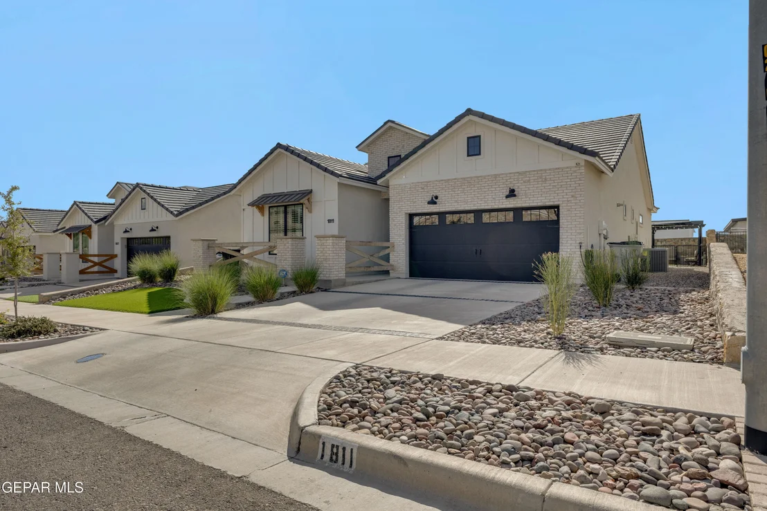 Photo of 1811 Cimarron Park Drive