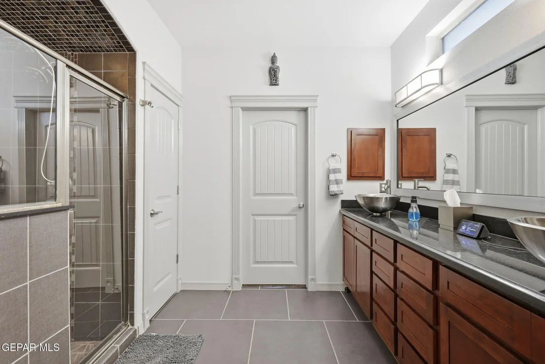 Photo of 3024 OAK POINT Place