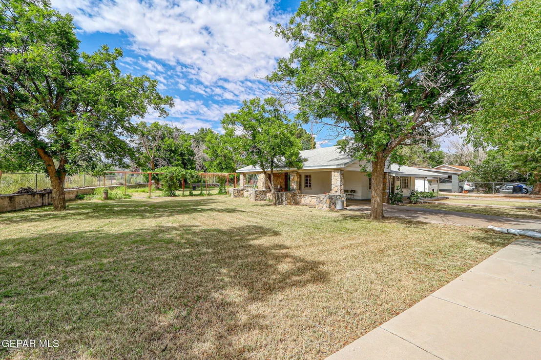 Photo of 261 Tulane Drive Drive