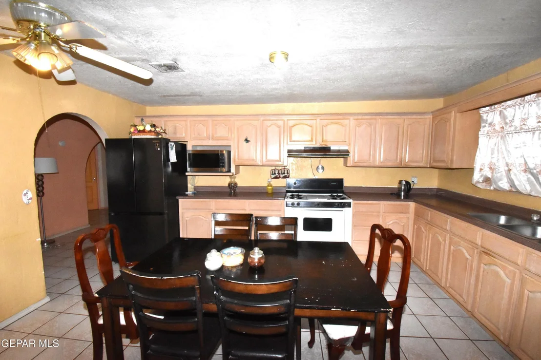 Photo of 809 COACH Road