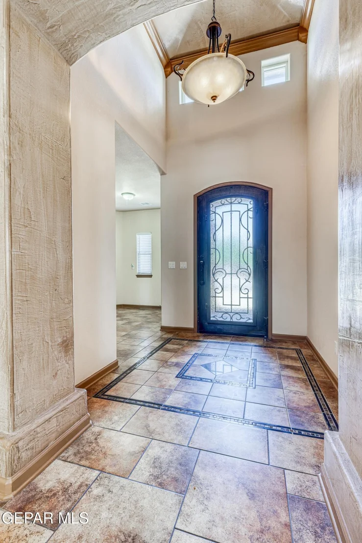 Photo of 12152 CHAPEL HILL Road