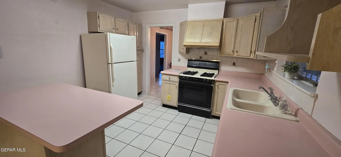 Photo of 1612 GEORGIA Place