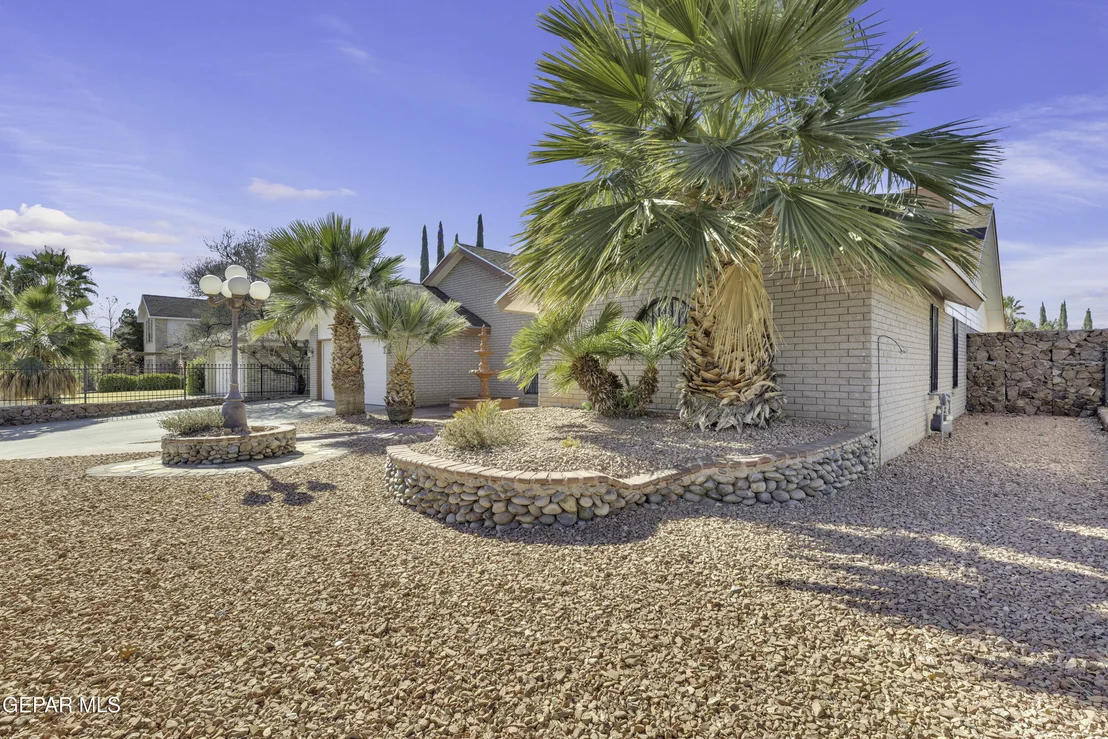 Photo of 2021 GREENLEE Drive