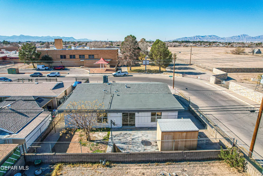 Photo of 424 Indian Place
