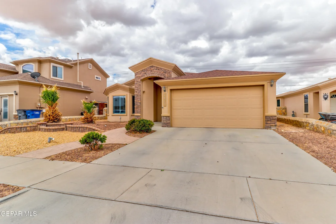 Photo of 3017 WOODHEAD