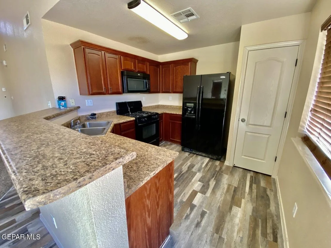 Photo of 6941 Jericho Tree Drive