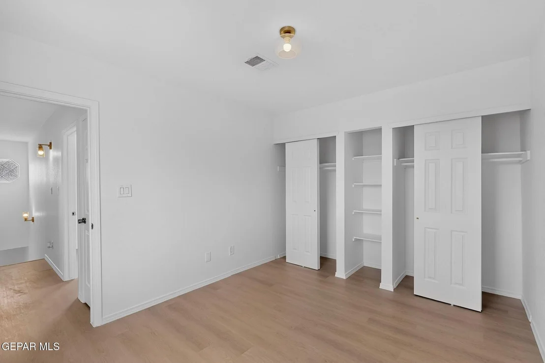 Photo of 12036 KINGS CREST Drive