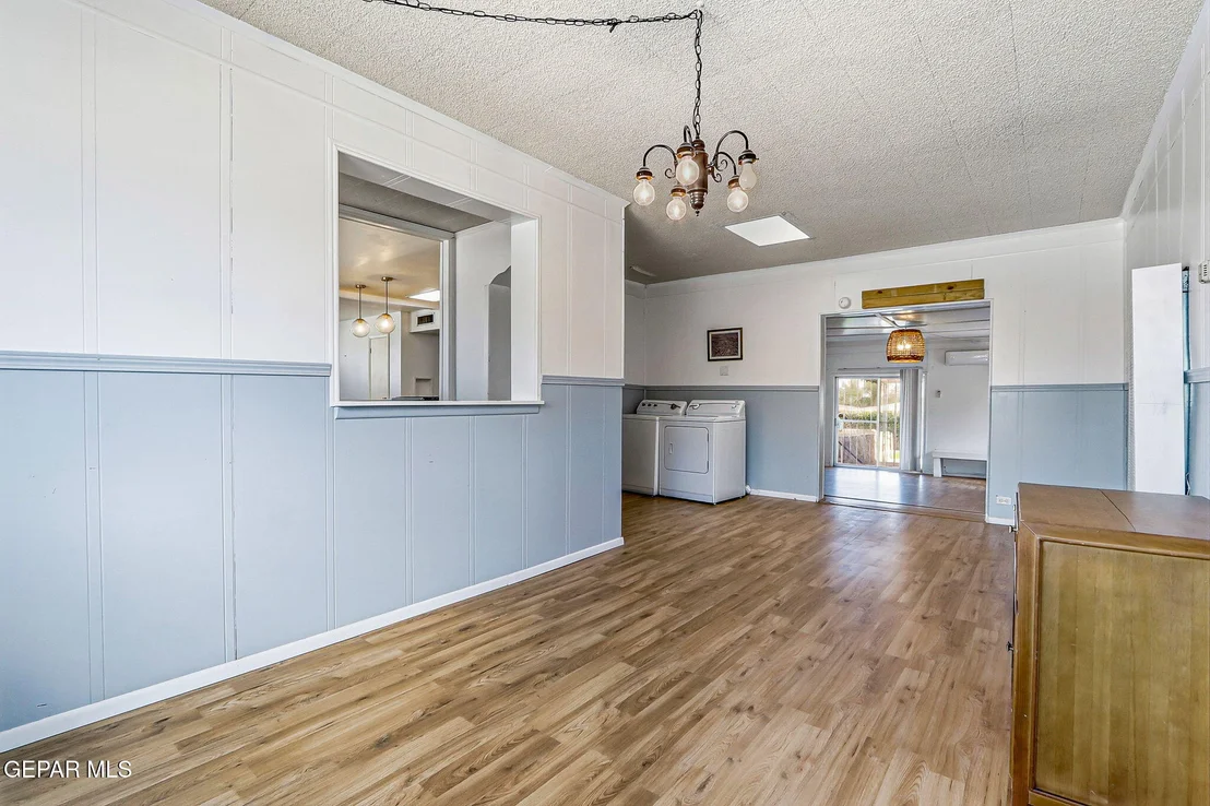 Photo of 3016 Van Buren Avenue