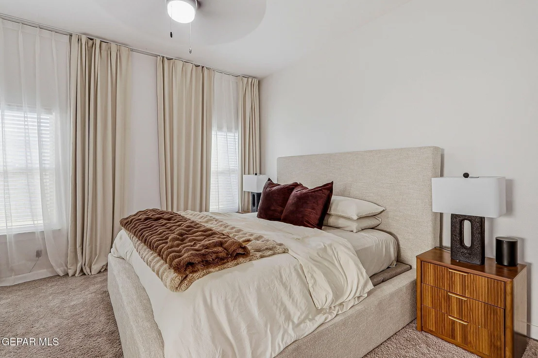 Photo of 7404 NORTE VALLEY Lane