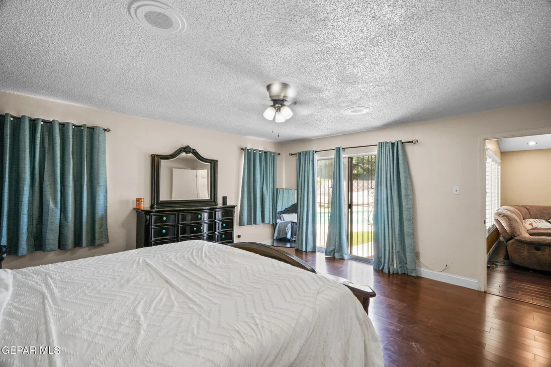 Photo of 3405 MOONLIGHT Avenue