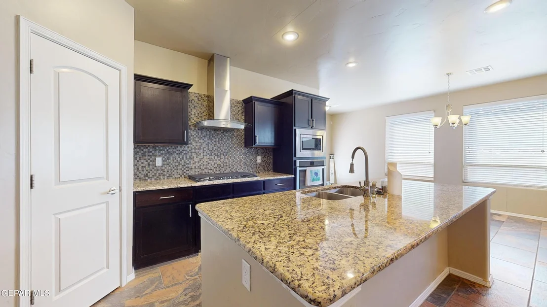 Photo of 270 SilverHill