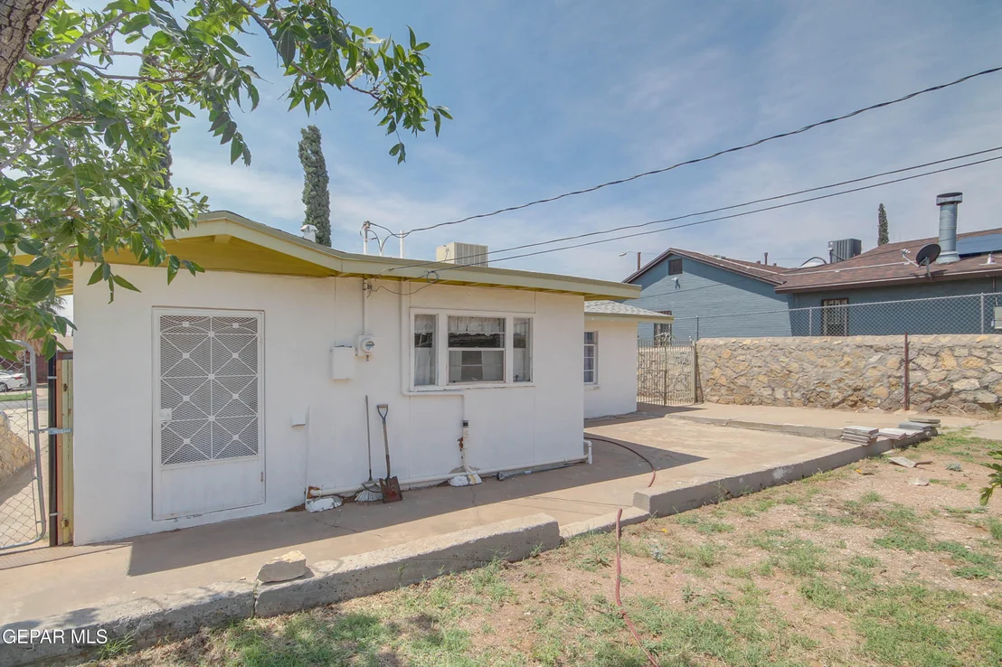 Photo of 3605 TYLER Avenue