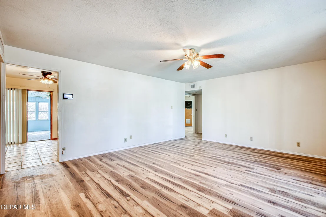 Photo of 5800 NIKE Lane