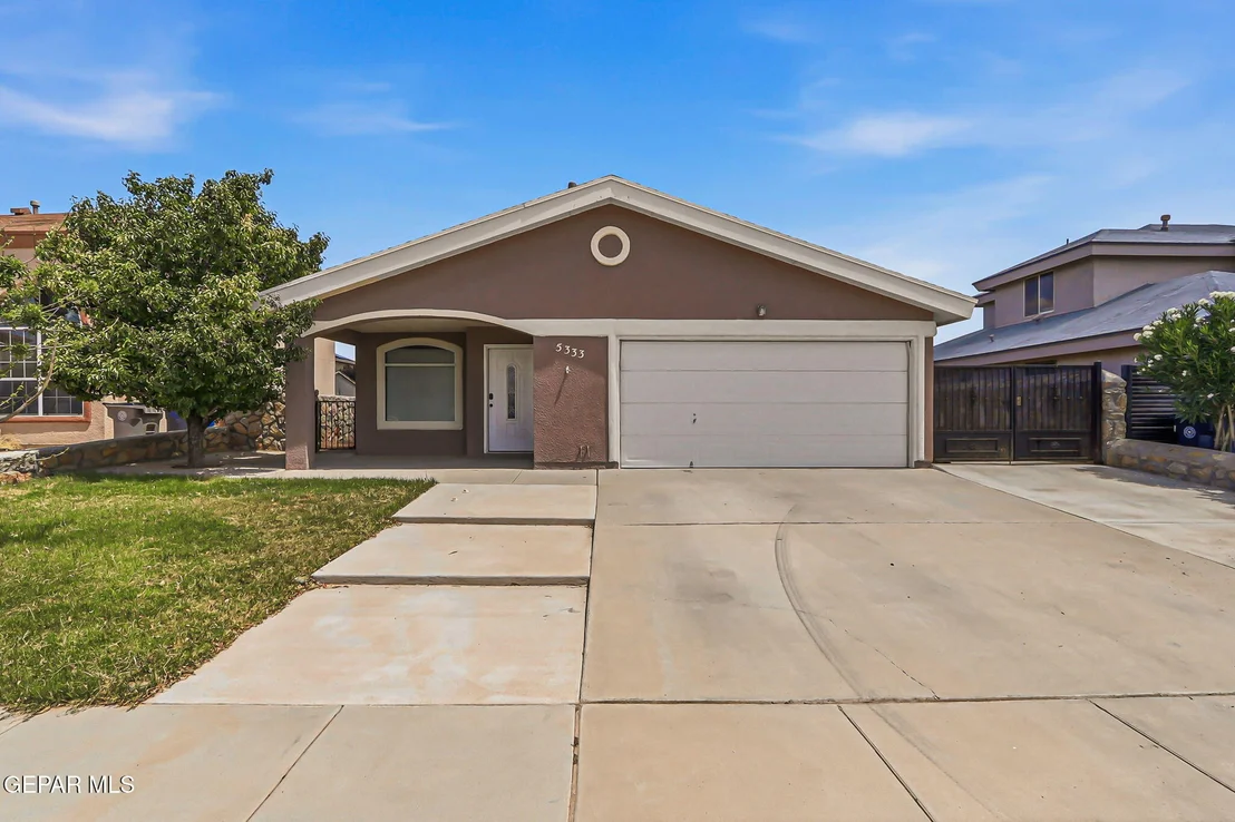 Photo of 5333 IGNACIO ALMANZAR Lane