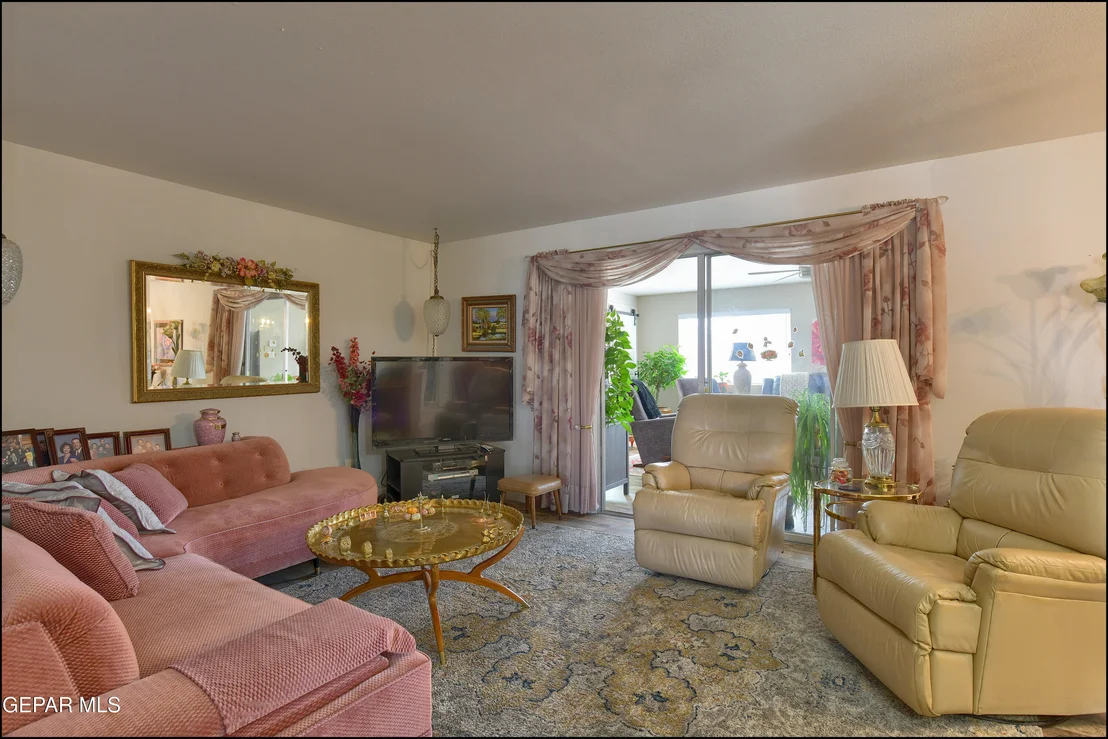 Photo of 9541 WAVERLY Drive
