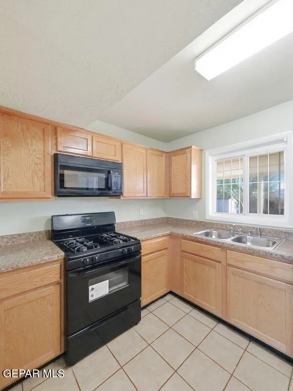 Photo of 6404 MOHAWK Avenue