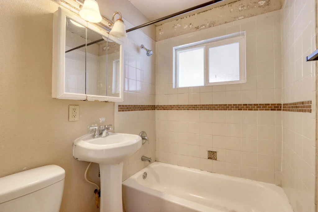 Photo of 965 BENNETT Place