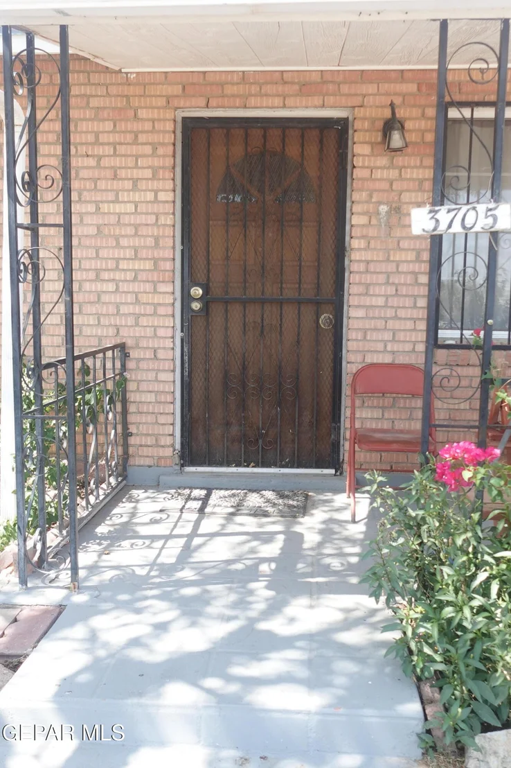 Photo of 3705 Flory Avenue