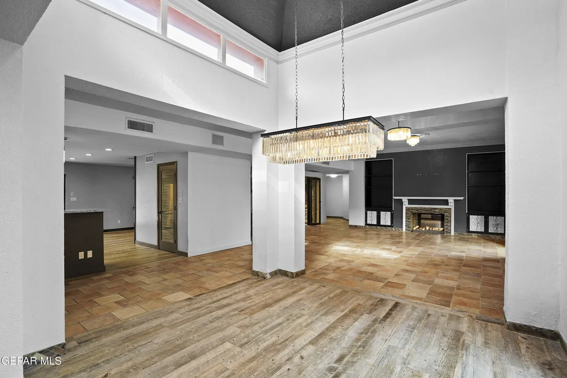 Photo of 200 W Sunset Road