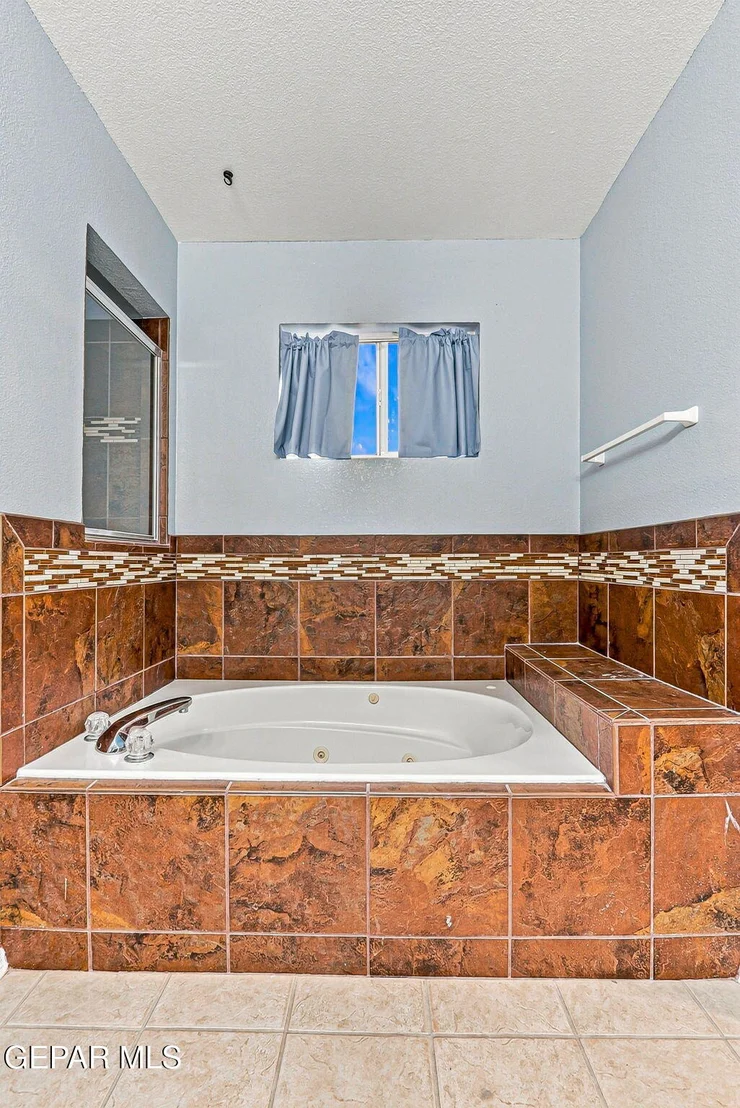 Photo of 6429 FRANKLIN RIDGE Drive