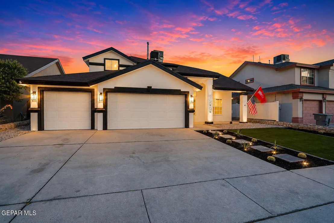 Photo of 12404 PASEO LARGO Circle