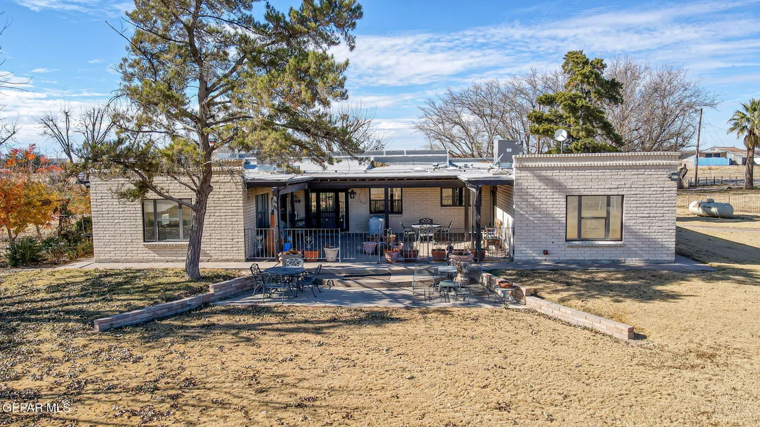Photo of 7770 WESTSIDE Road
