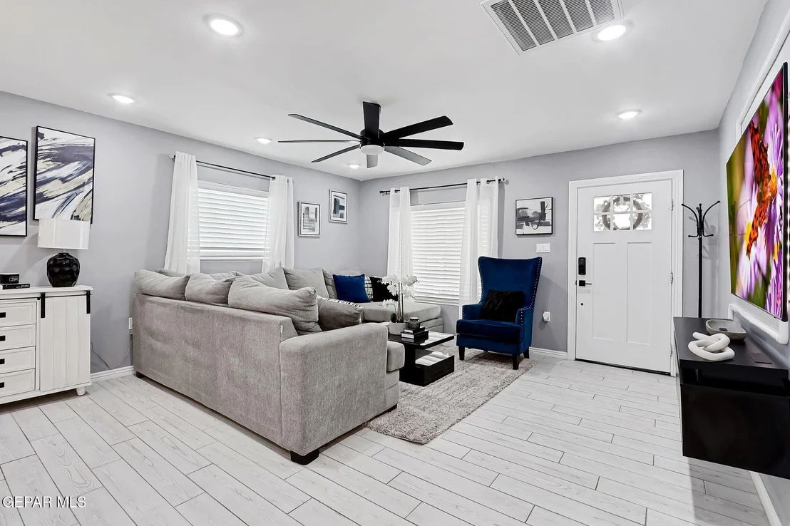Photo of 7520 Wilcox Drive