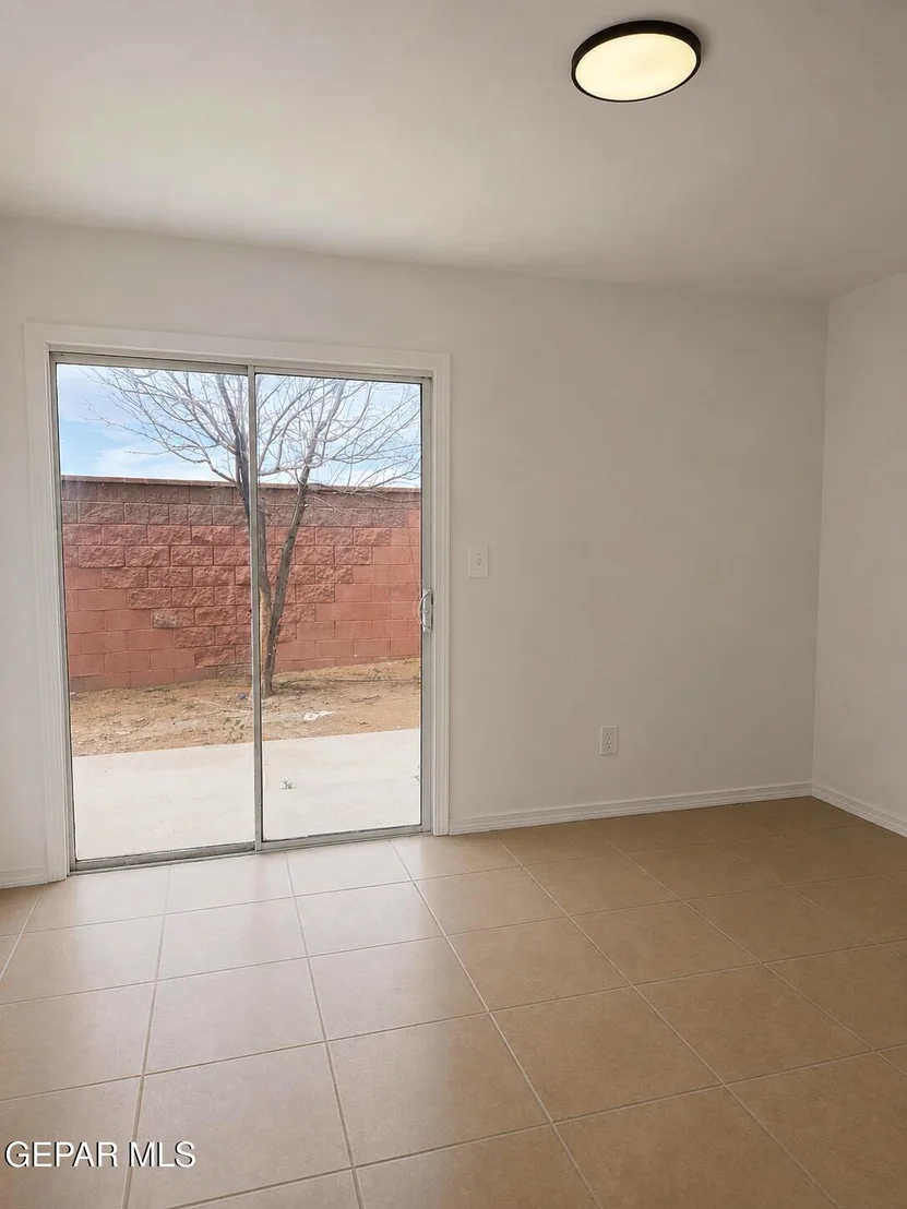 Photo of 10270 VALLE DEL SOL Drive