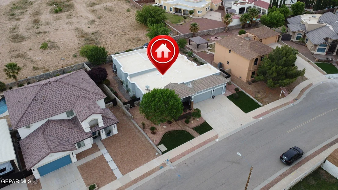 Photo of 12917 FIRE FIGHTER Drive