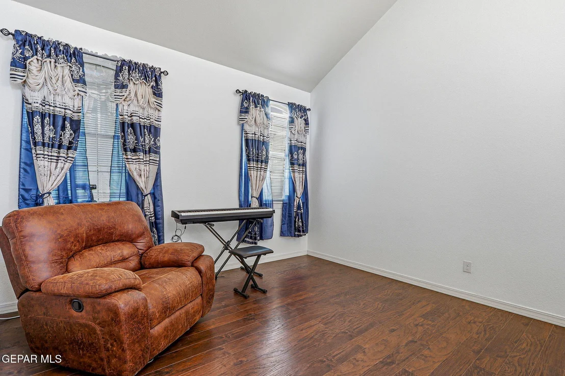 Photo of 331 EMERALD WOODS Street