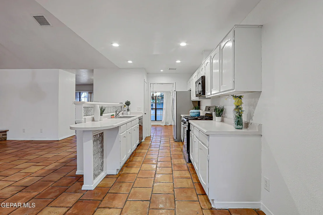 Photo of 11604 Cedar crest Drive