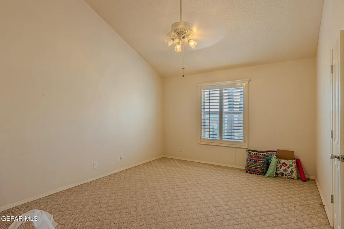 Photo of 528 FLANAGAN Place