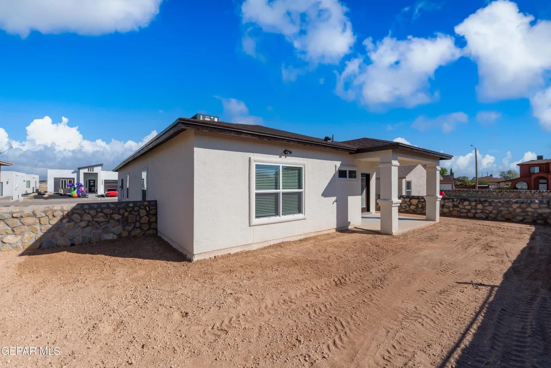 Photo of 309 Sand Gate Drive