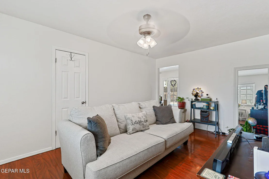 Photo of 5833 Pickerel Drive