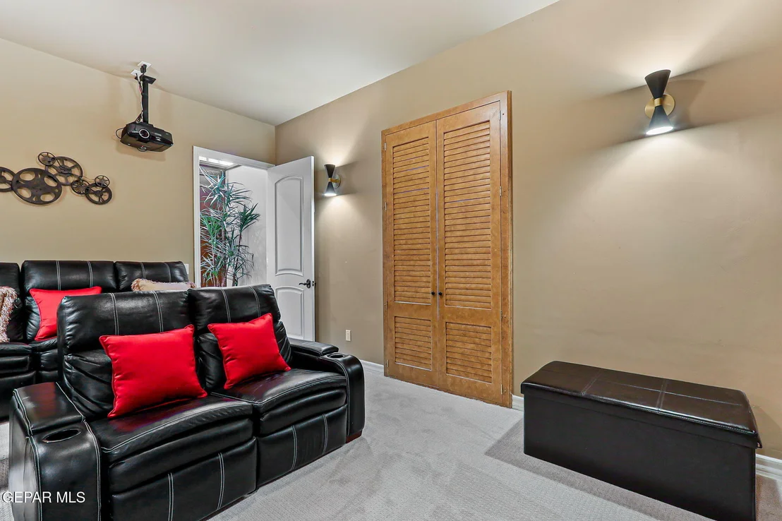 Photo of 6333 FRANKLIN TRAIL Drive