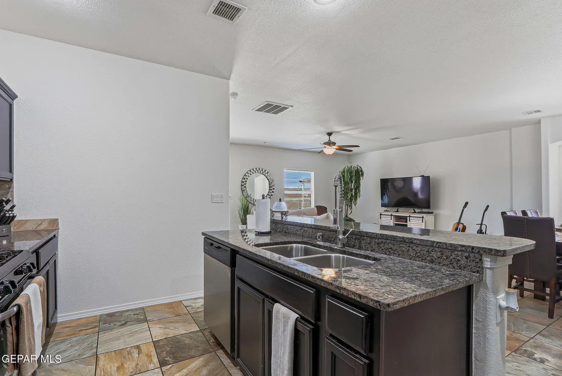 Photo of 12326 Thren Avenue