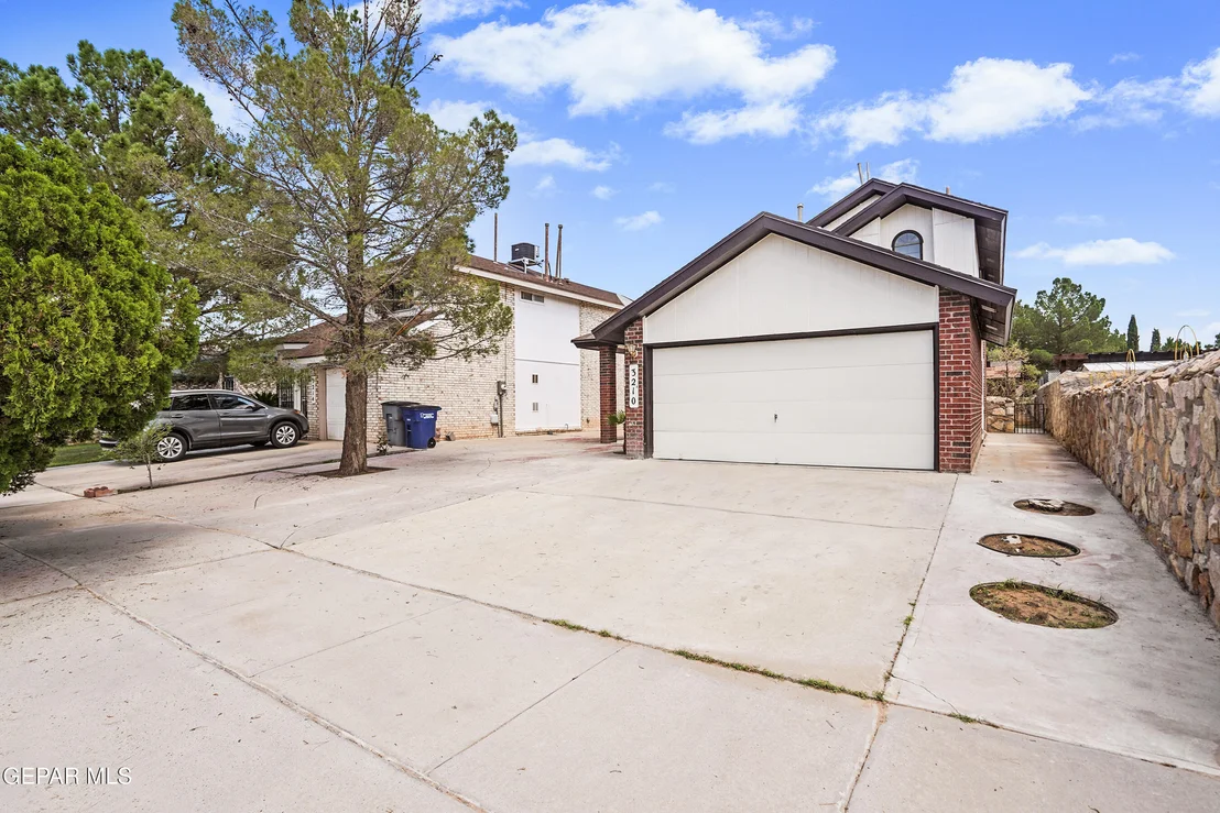 Photo of 3210 ARRAMBIDE Street