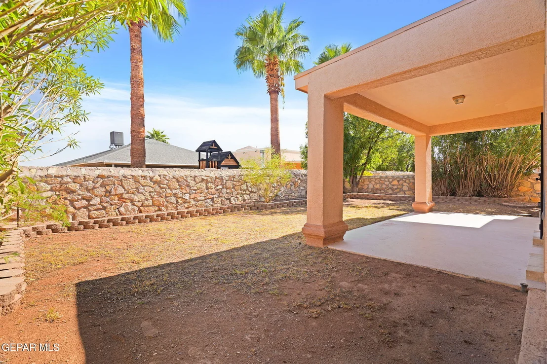 Photo of 5544 GUSTAVO MADRID Lane