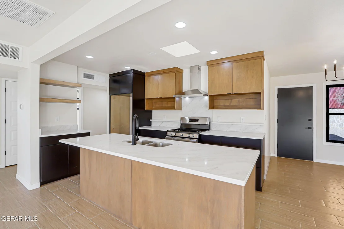 Photo of 631 TURNEY Drive
