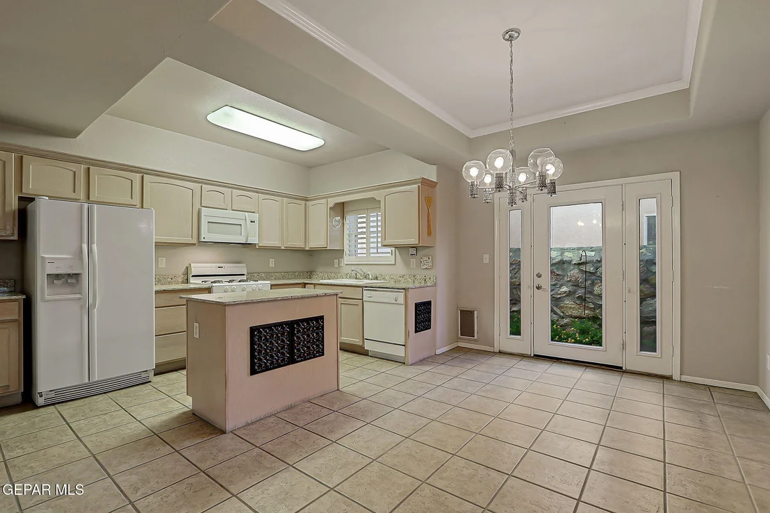 Photo of 7292 Desert Eagle Drive