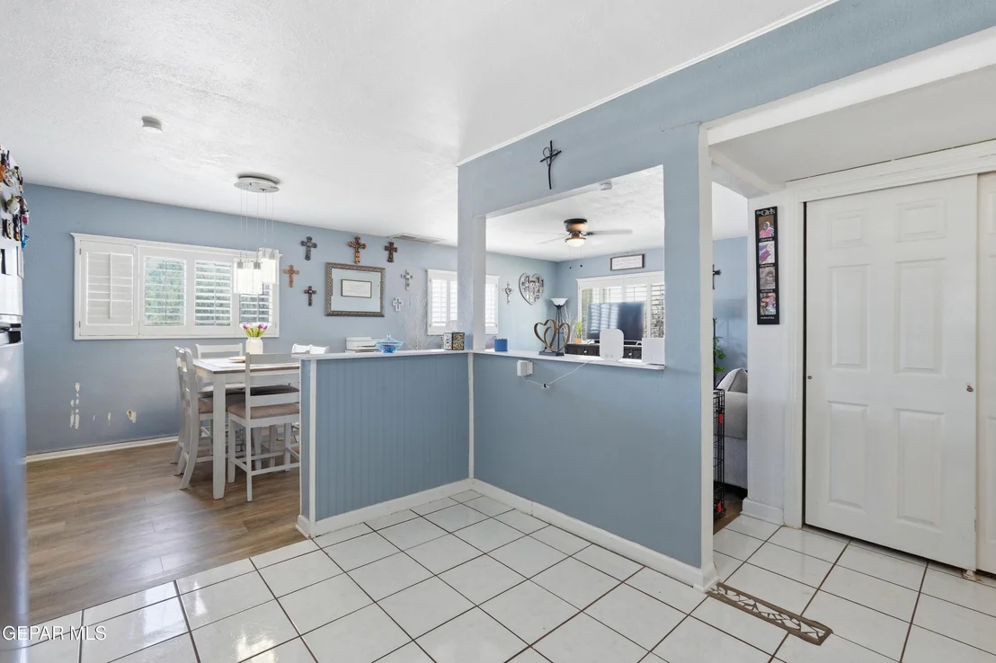 Photo of 1200 HUNTER Drive