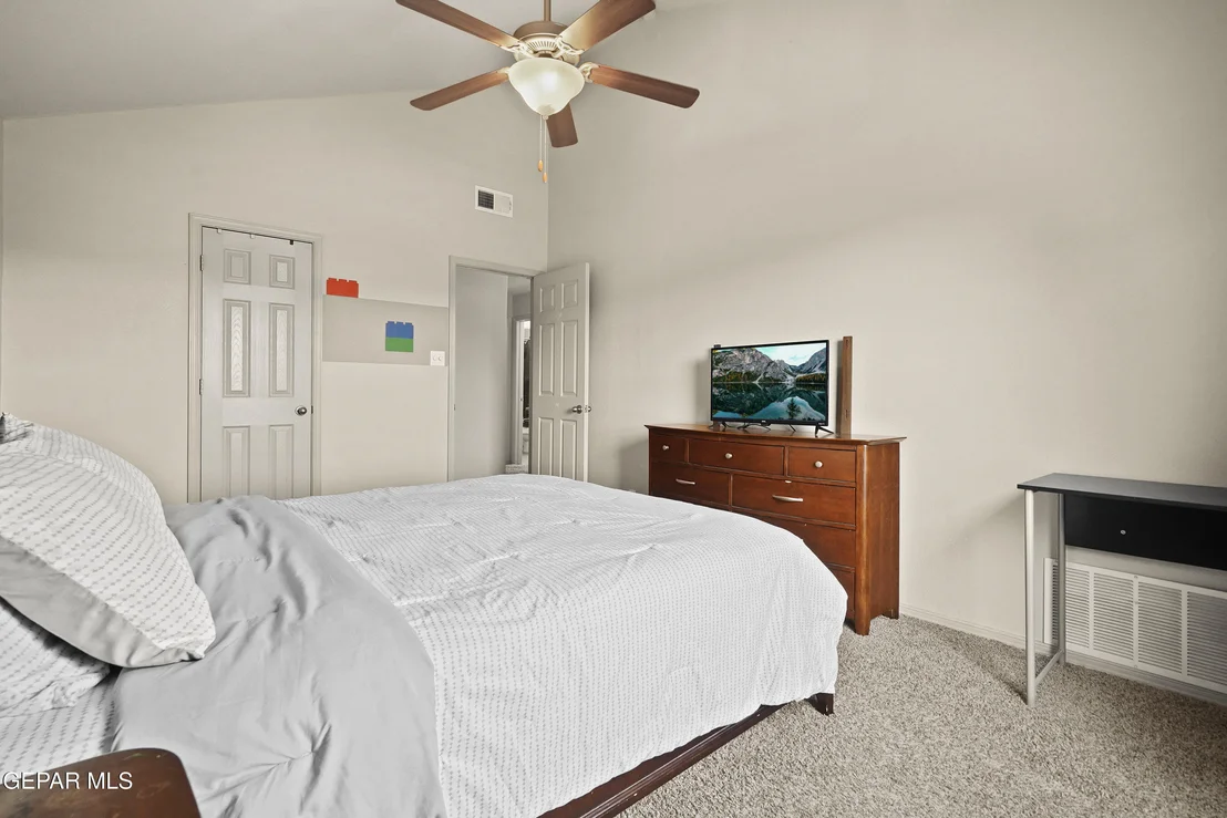 Photo of 5017 MOON RANCH Lane