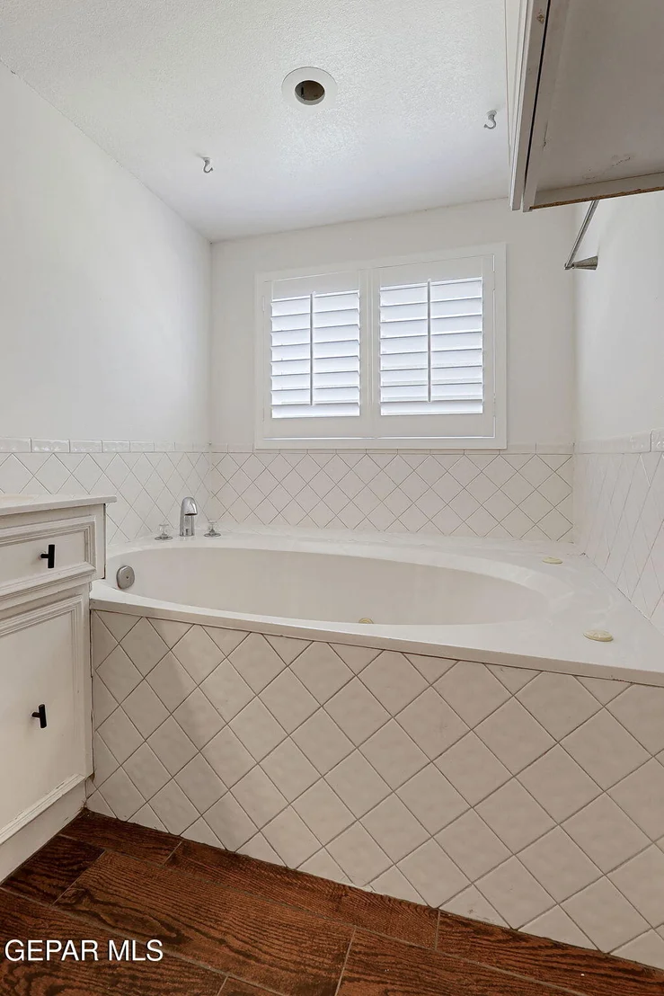 Photo of 4540 Swan Drive Drive